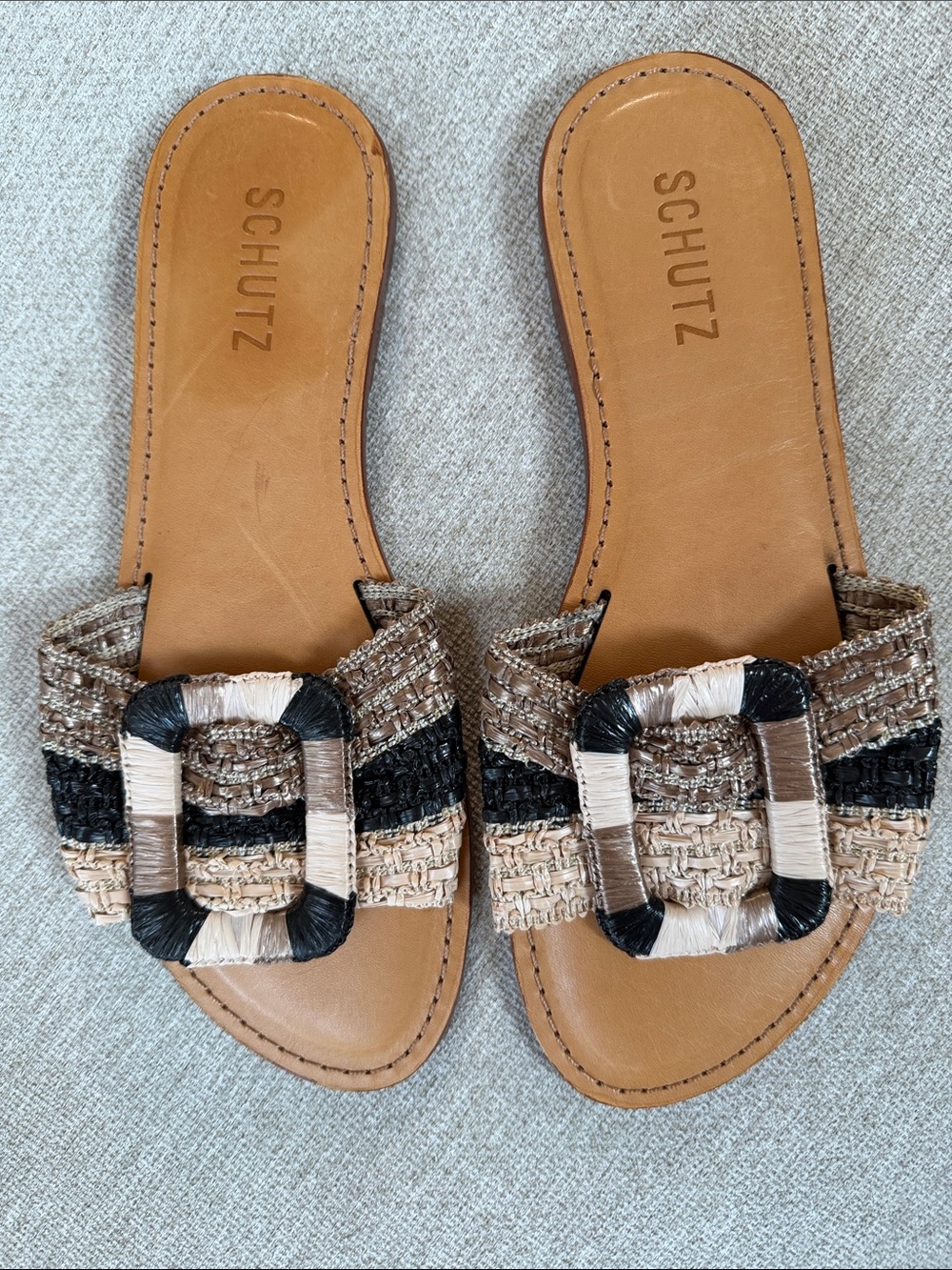 SCHUTZ Cinna Flat Sandals